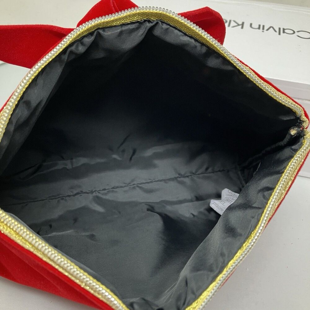 Victoria's Secret Red Velvet Glam Makeup Bag Wristlet Cosmetic‎ Case - Picture 5 of 10